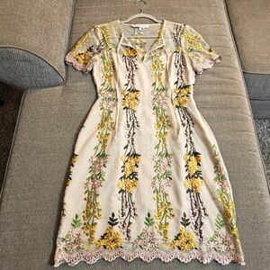 Cupcakes and Cashmere Floral Embroidered Boho Lined Cream Pink Dress Size 2